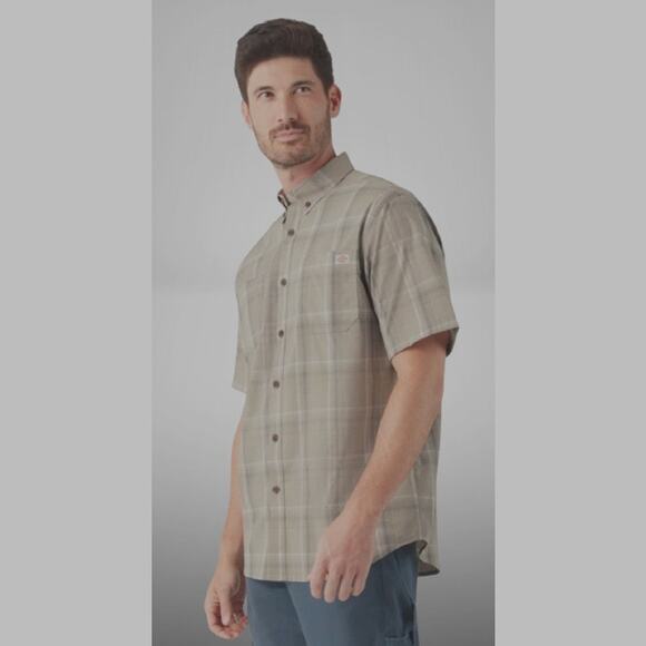 New Mens DICKIES Short Sleeve Flex Woven Relaxed Fit Gray Plaid Shirt MEDIUM - Picture 2 of 5
